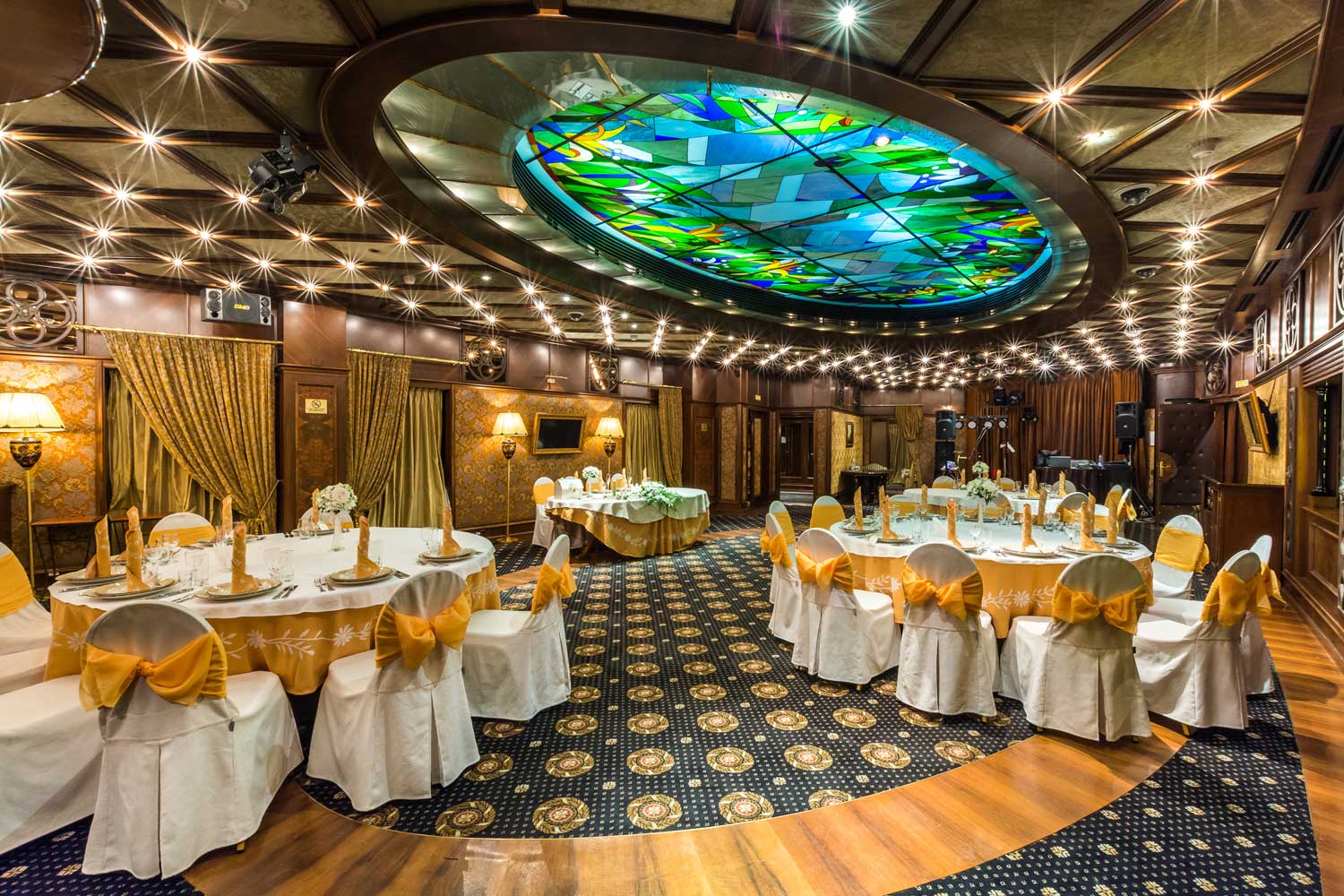 банкетный зал ресторана для свадьбы